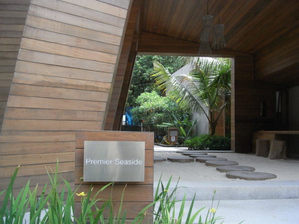 Premier Seaside Zone Sai Kaew Beach Resort