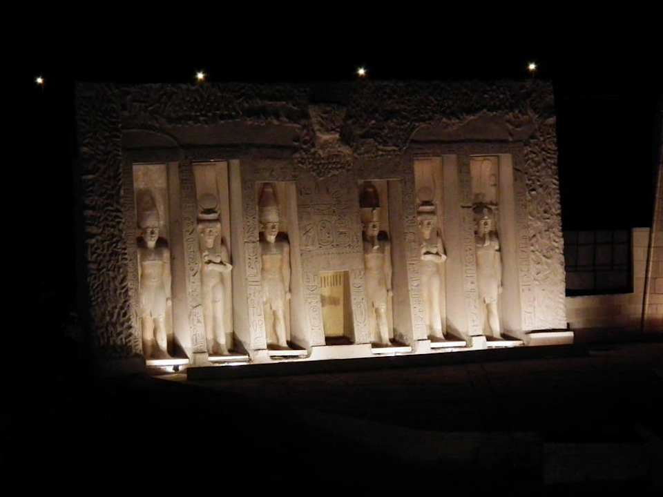 Kamienne posagi Pickalbatros Alf Leila Wa Leila Resort - Neverland Hurghada