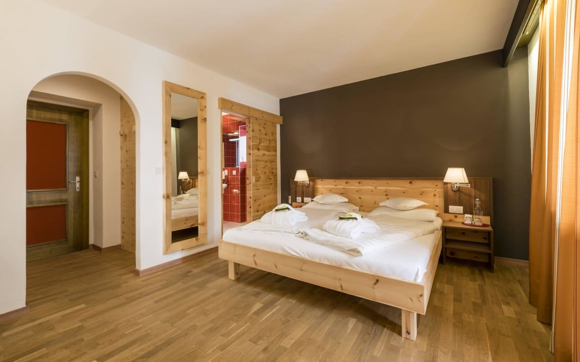 Neu restaurierte Zimmer in der Depandace Verena  Hotel Kreuzberg Monte Croce