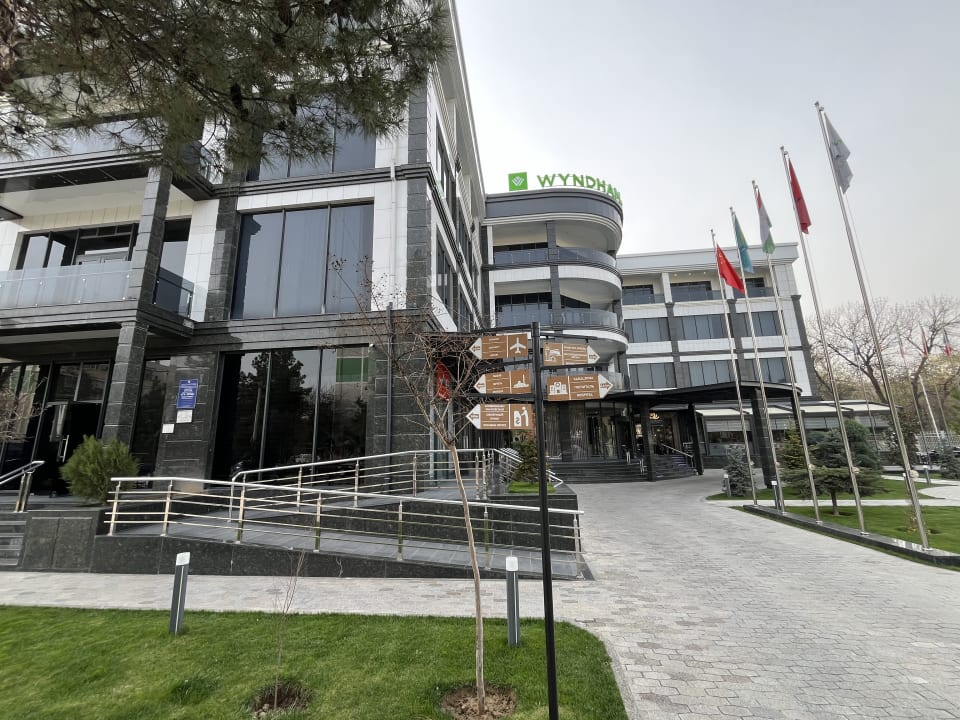 Außenansicht Wyndham Garden Tashkent