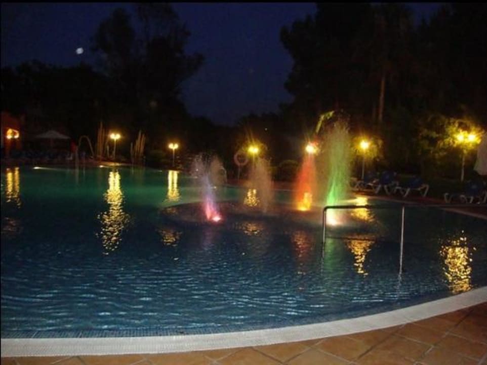 Pool bei Nacht Valentin Grand Park Suite Hotel