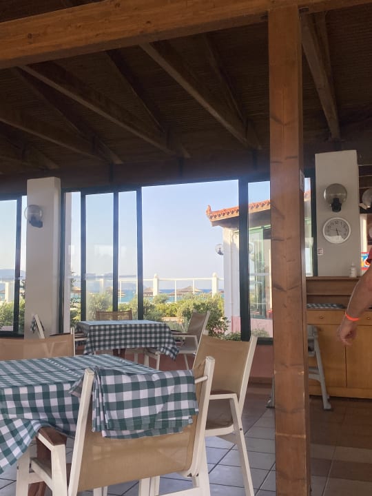 Gastro Dessole Dolphin Bay Resort