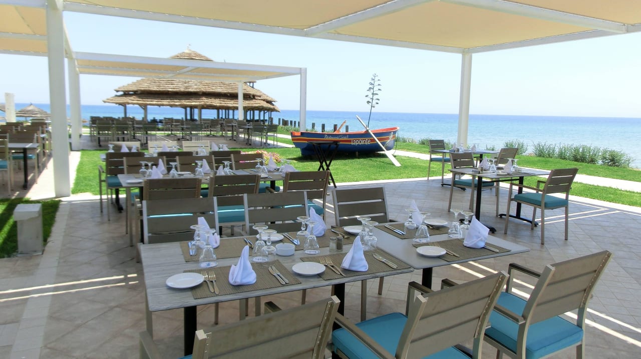 Poolrestaurant draussen Hotel Bel Azur Thalasso & Bungalows