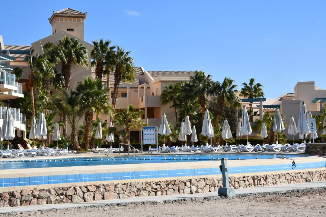 Pool Mövenpick Resort & Spa El Gouna