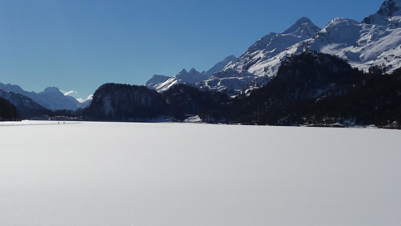 Silsersee (eingefroren)Blick Maloja Schweizerhof Sils Maria, a Faern Collection Hotel