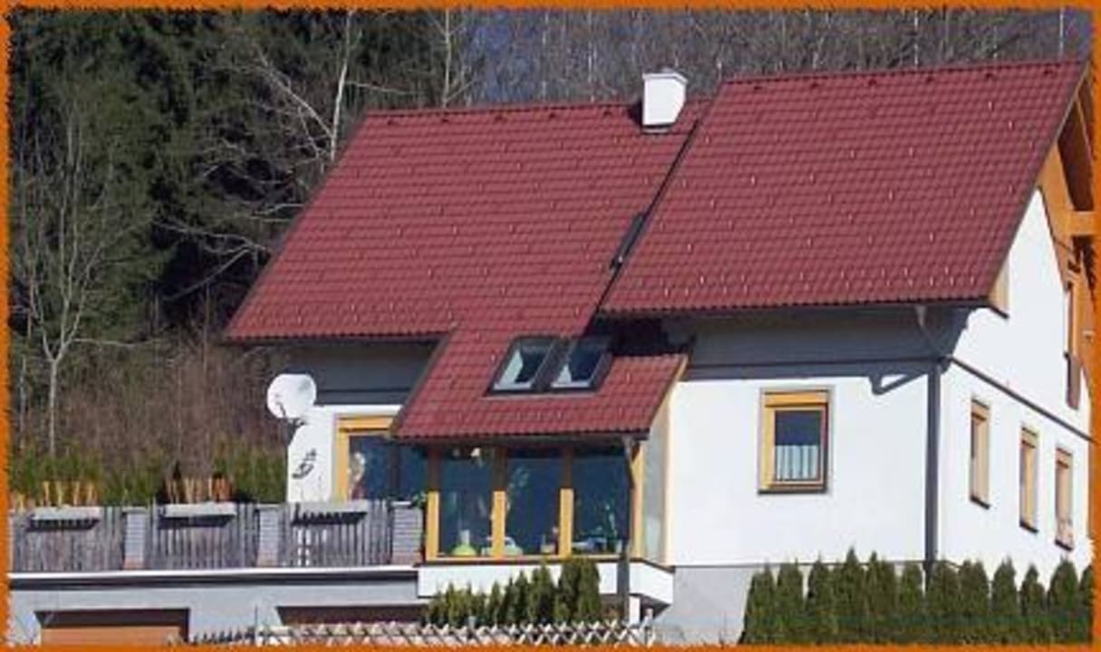 Haus Livia-Vorderansicht Ferienwohnungen Haus Livia