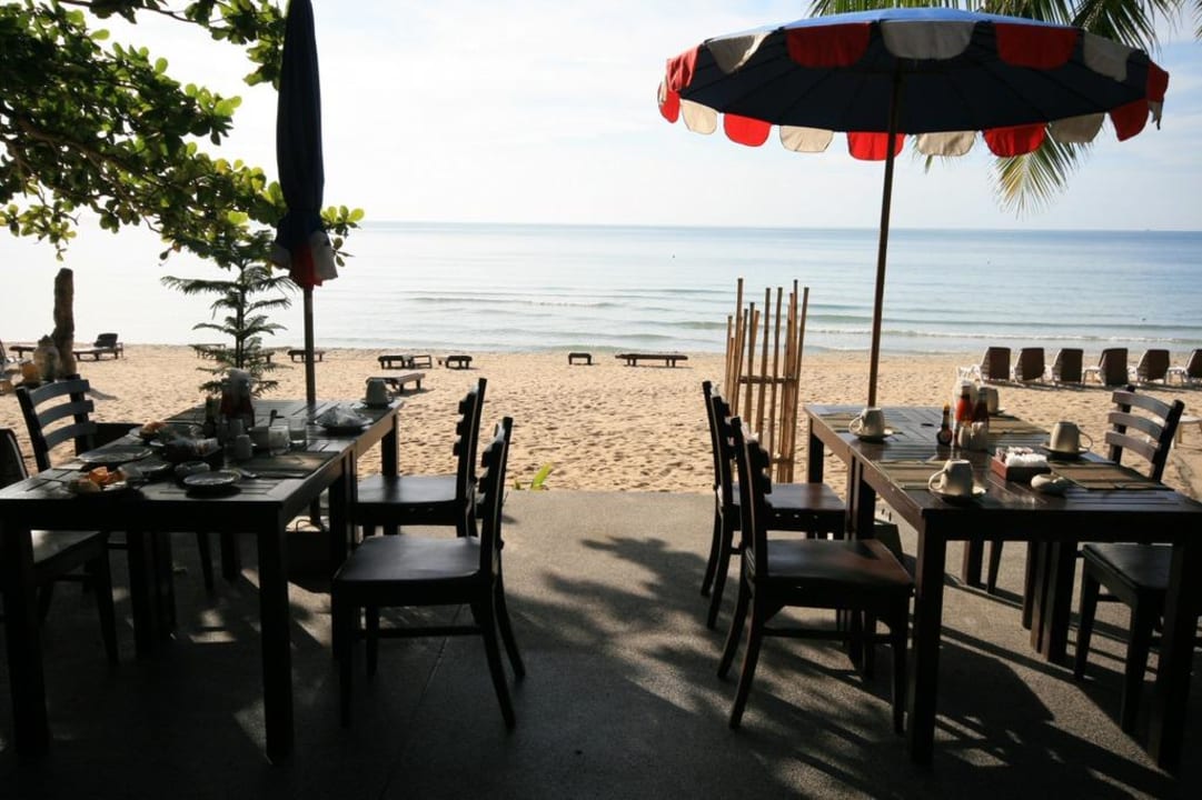 Frühstück direkt am Meer The Fair House Beach Resort