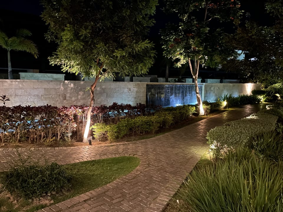 Gartenanlage Lopesan Costa Bávaro Resort, Spa & Casino