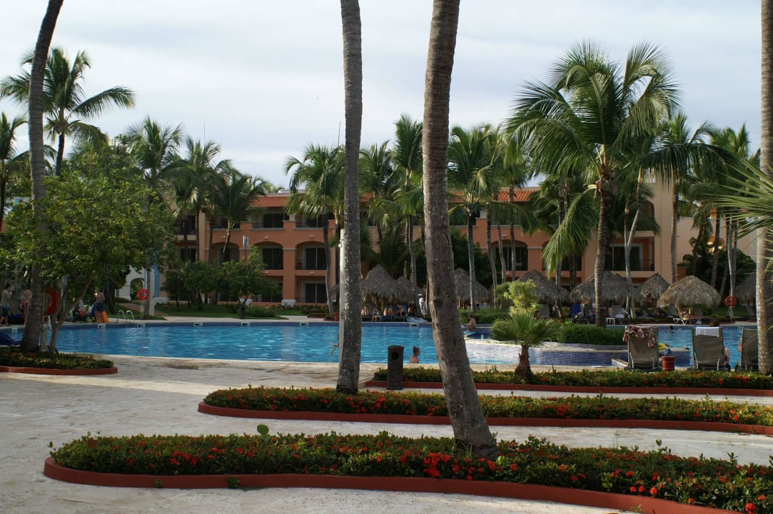 Blick über den Pool Iberostar Selection Hacienda Dominicus