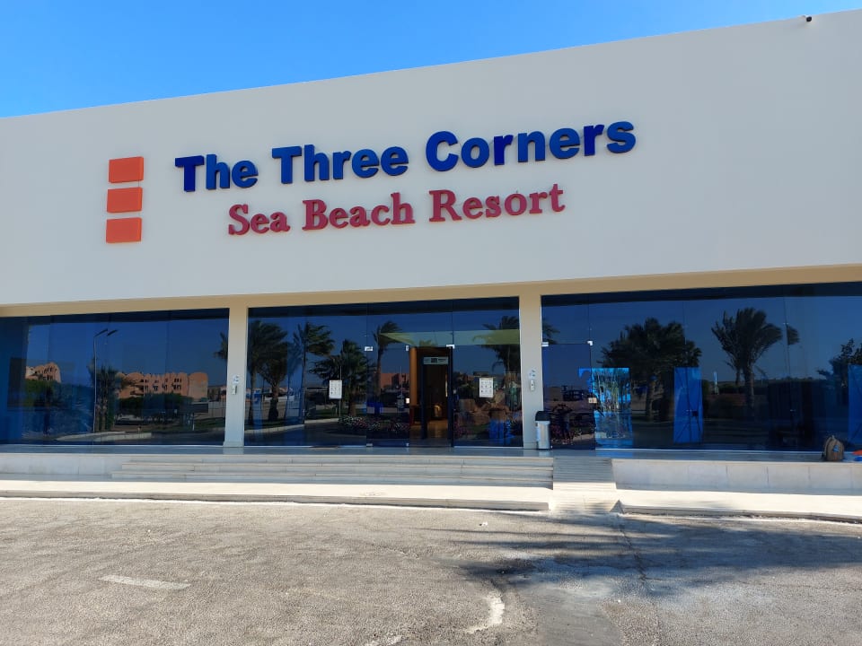 Außenansicht Three Corners Sea Beach Resort