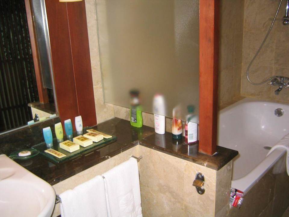 Schönes geräumiges Bad Paradisus by Melia Bali