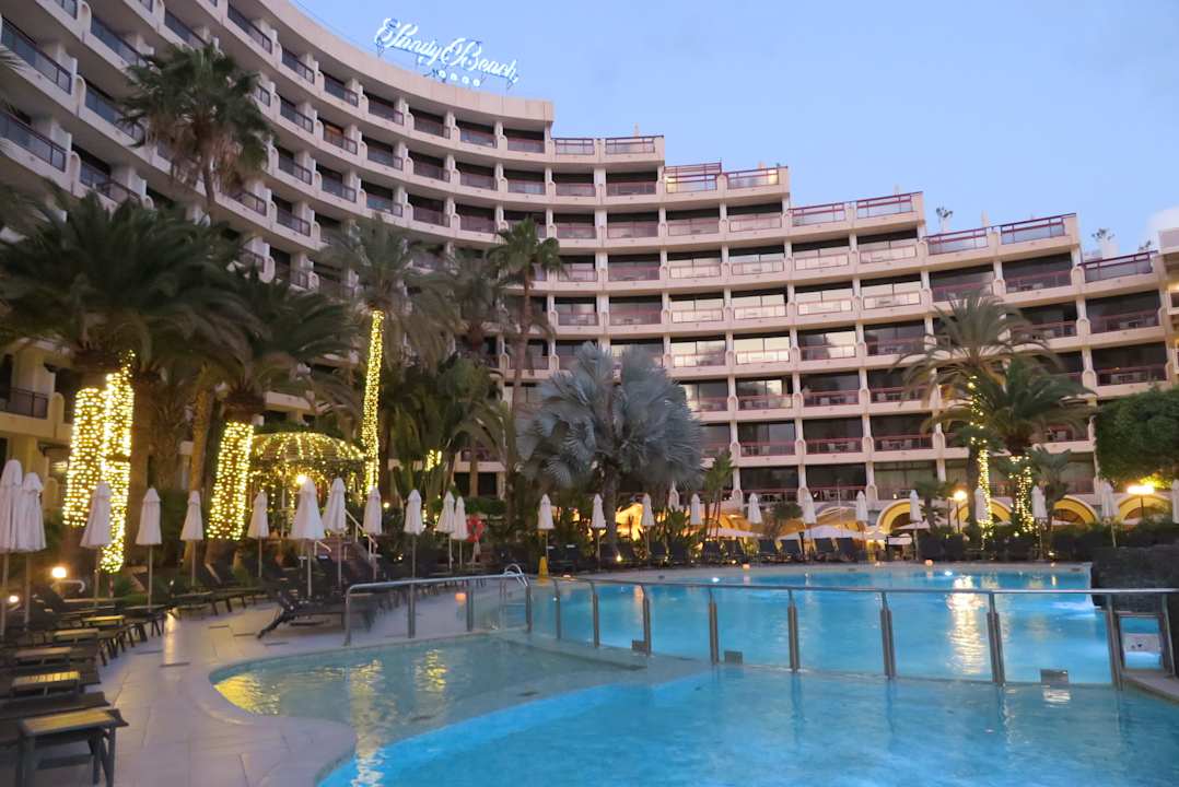 Pool Seaside Hotel Sandy Beach