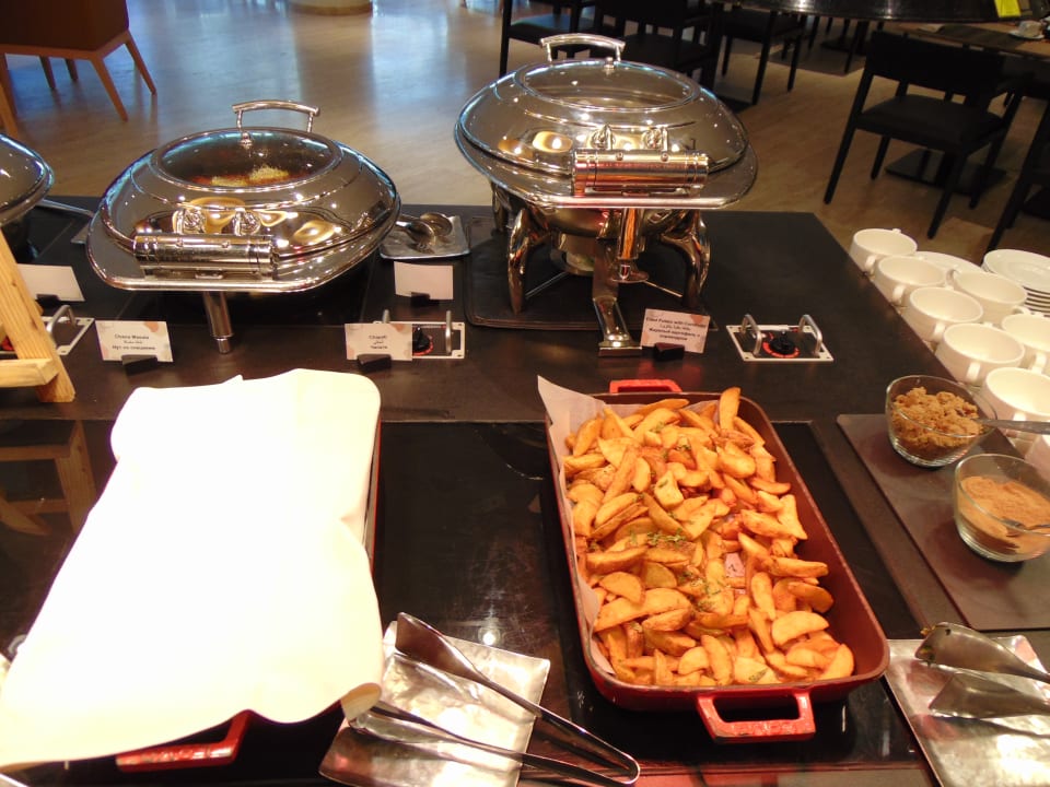 Gastro Fujairah Rotana Resort & Spa