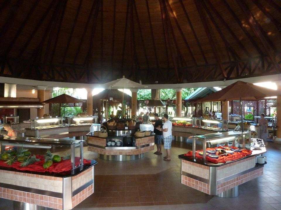 Hauptrestaurant am frühen Morgen VIK Hotel Arena Blanca