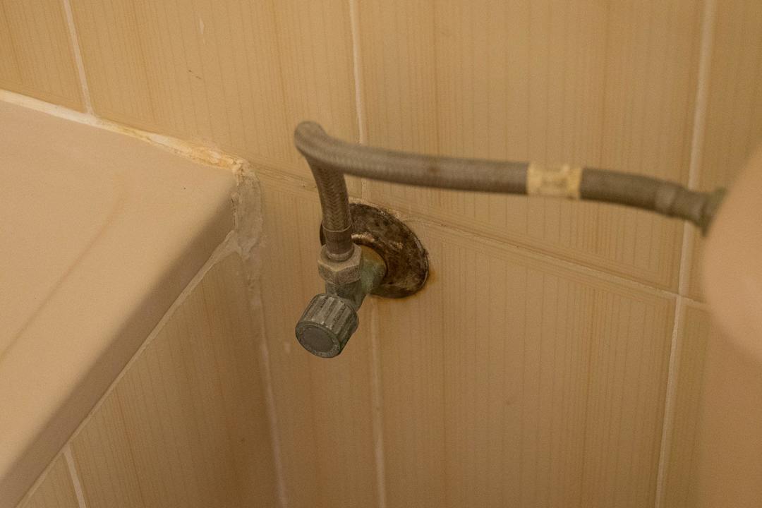 Dreckiger und Rostoger Anschluss Bei Juan Playa Blanca