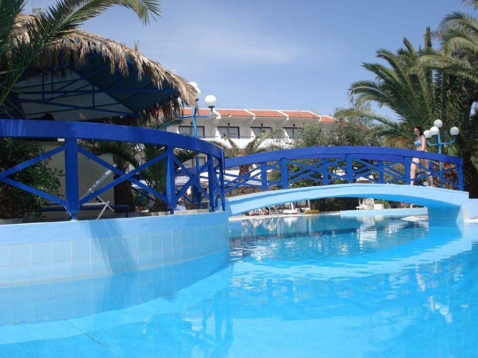 Basen hotelowy Hotel Filerimos Village