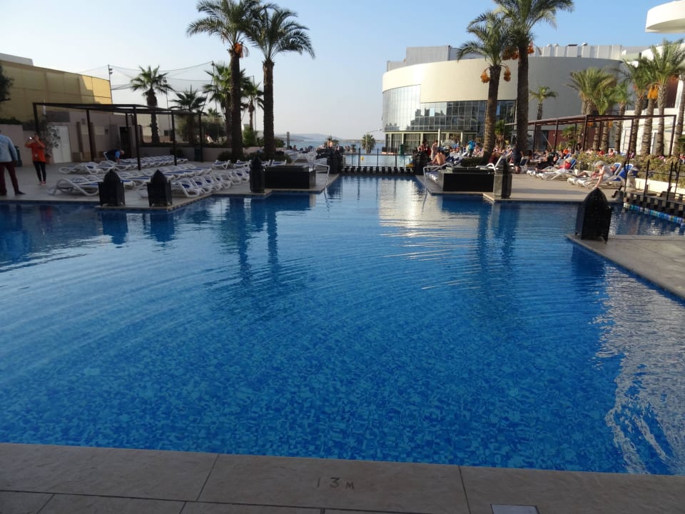 Pool des Hotels db San Antonio Hotel + Spa