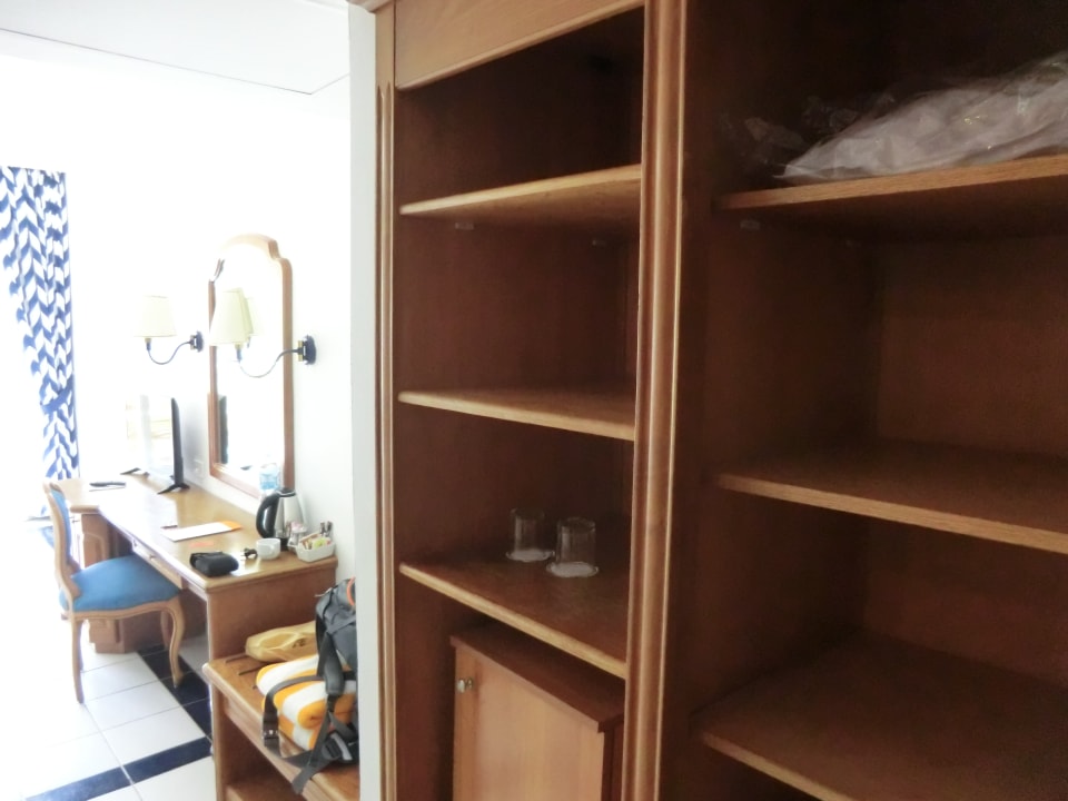 Unser Schrank Desert Rose