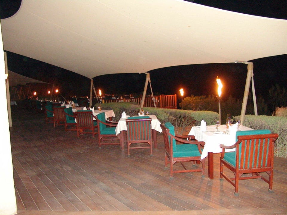 Terrasse Haupthaus Al Maha, A Luxury Collection Desert Resort & Spa