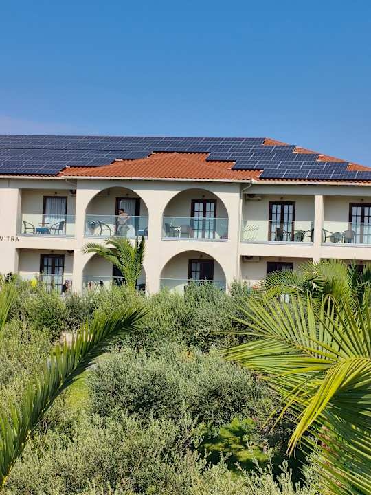 Außenansicht Akrathos Beach Hotel