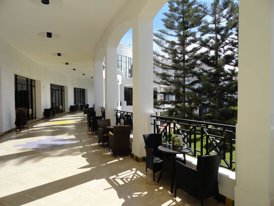 Gang zur Terrasse Iberostar Waves Founty Beach