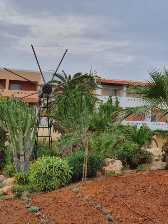 Gartenanlage Anissa Beach & Village