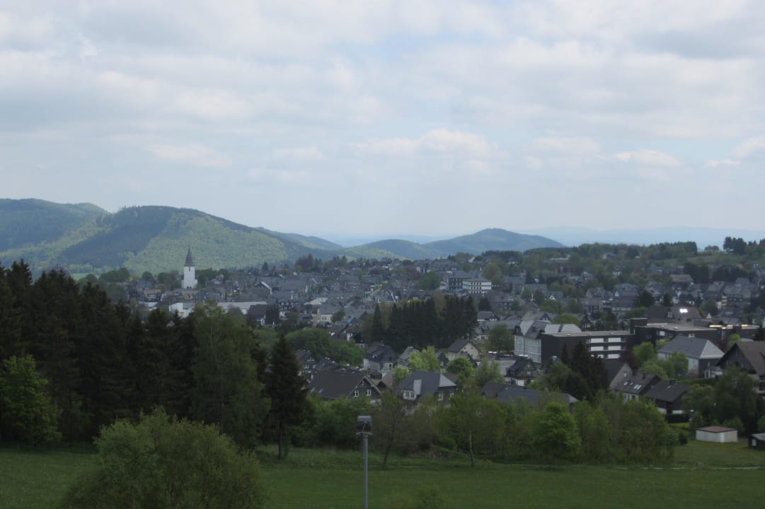 Blick auf Winterberg Oversum Vital Resort Winterberg