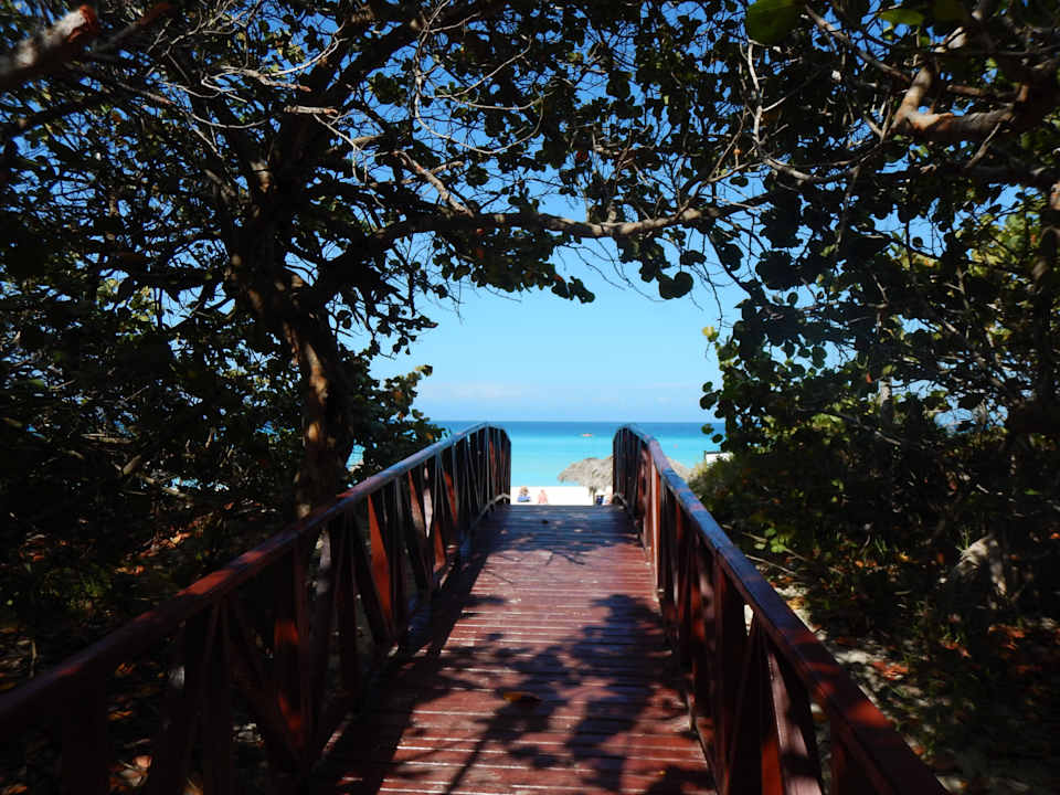 Weg zum Strand Iberostar Origin Taínos