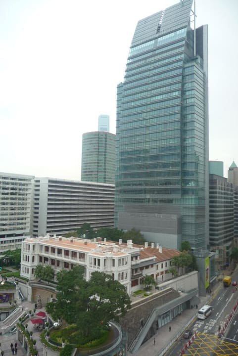 Blick aus dem Restaurant auf das Heritage 1881 The Salisbury - YMCA of Hong Kong
