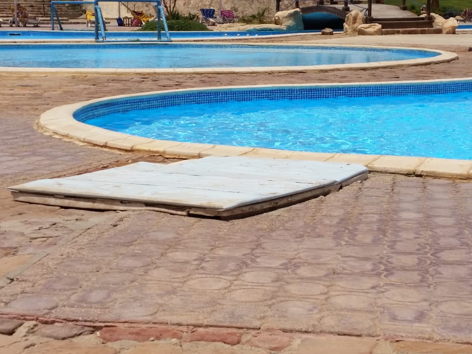 Pool Three Corners Equinox Beach Resort