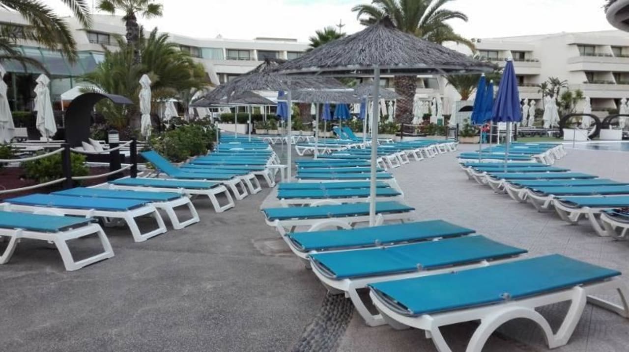 Sonnenliegenbereich Dreams Lanzarote Playa Dorada Resort & Spa