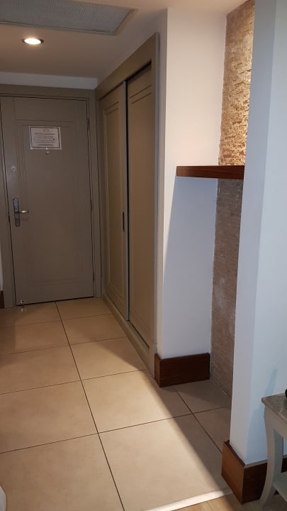 Zimmer Well Palace Side