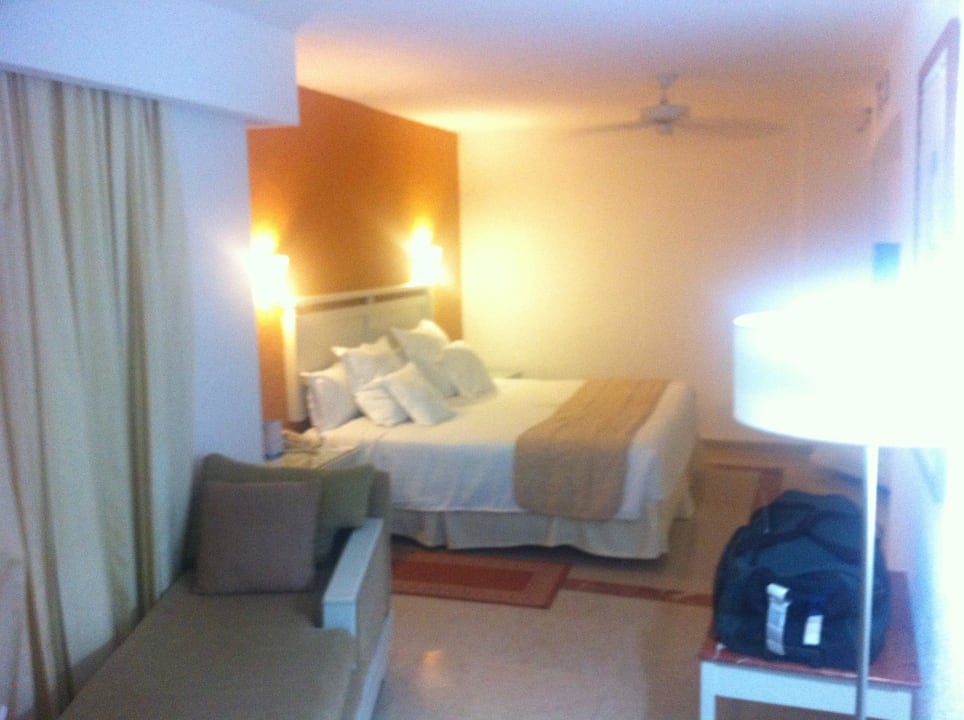 Cama Occidental Costa Cancún