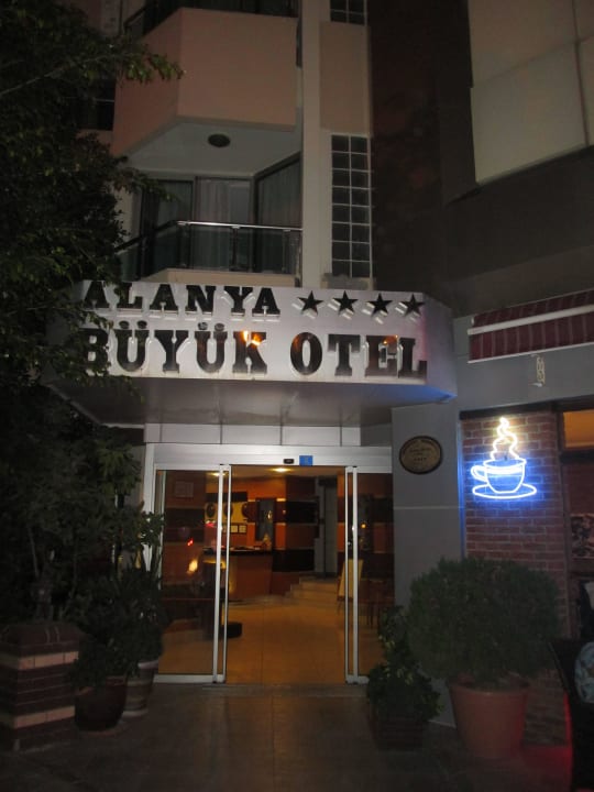 Eingang Büyük Hotel