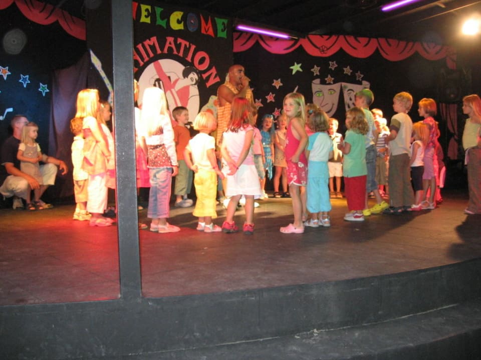 Minidisco-Jerry bei der Arbeit Hane Family Resort