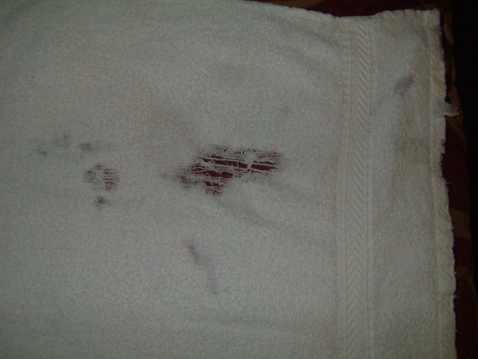 Zerrissene Handtücher Days Inn by Wyndham Orlando Conv. Center/International Dr