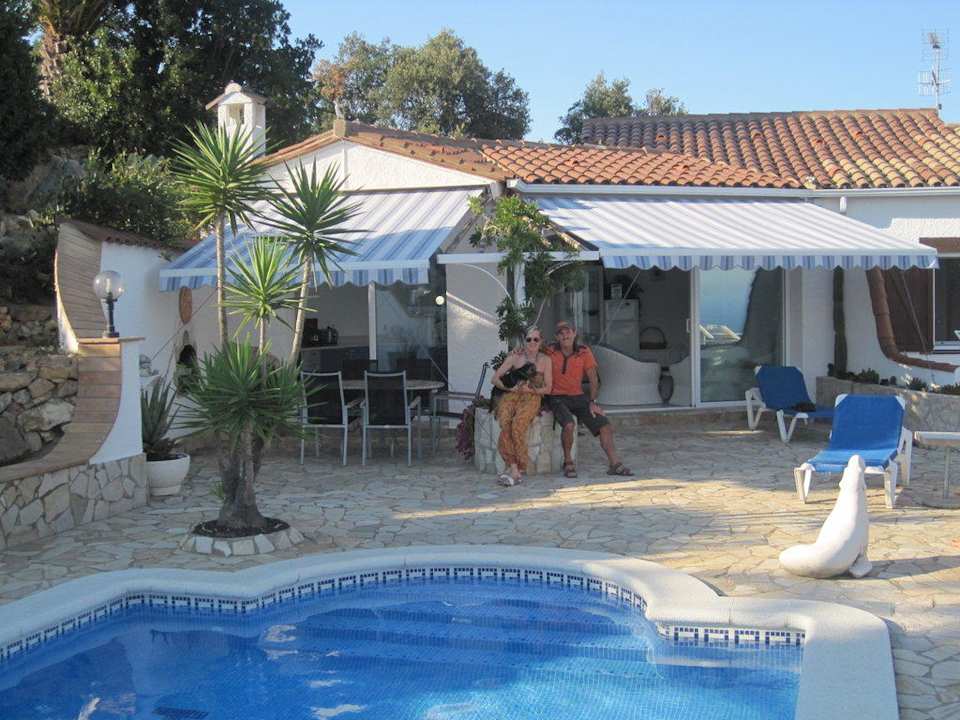 Hauseigentümer Jakob mit seiner liebsten Margit Ferienhaus Casa Jaro