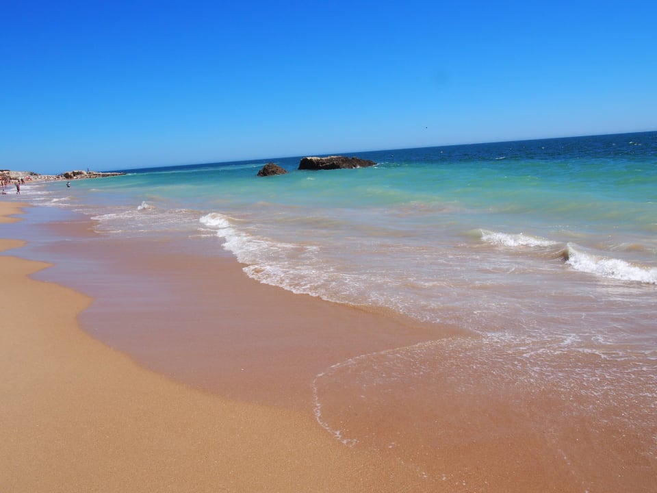 Plaza pod hotelem Monica Isabel Beach Club