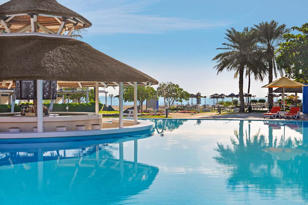 Pool Fujairah Rotana Resort & Spa