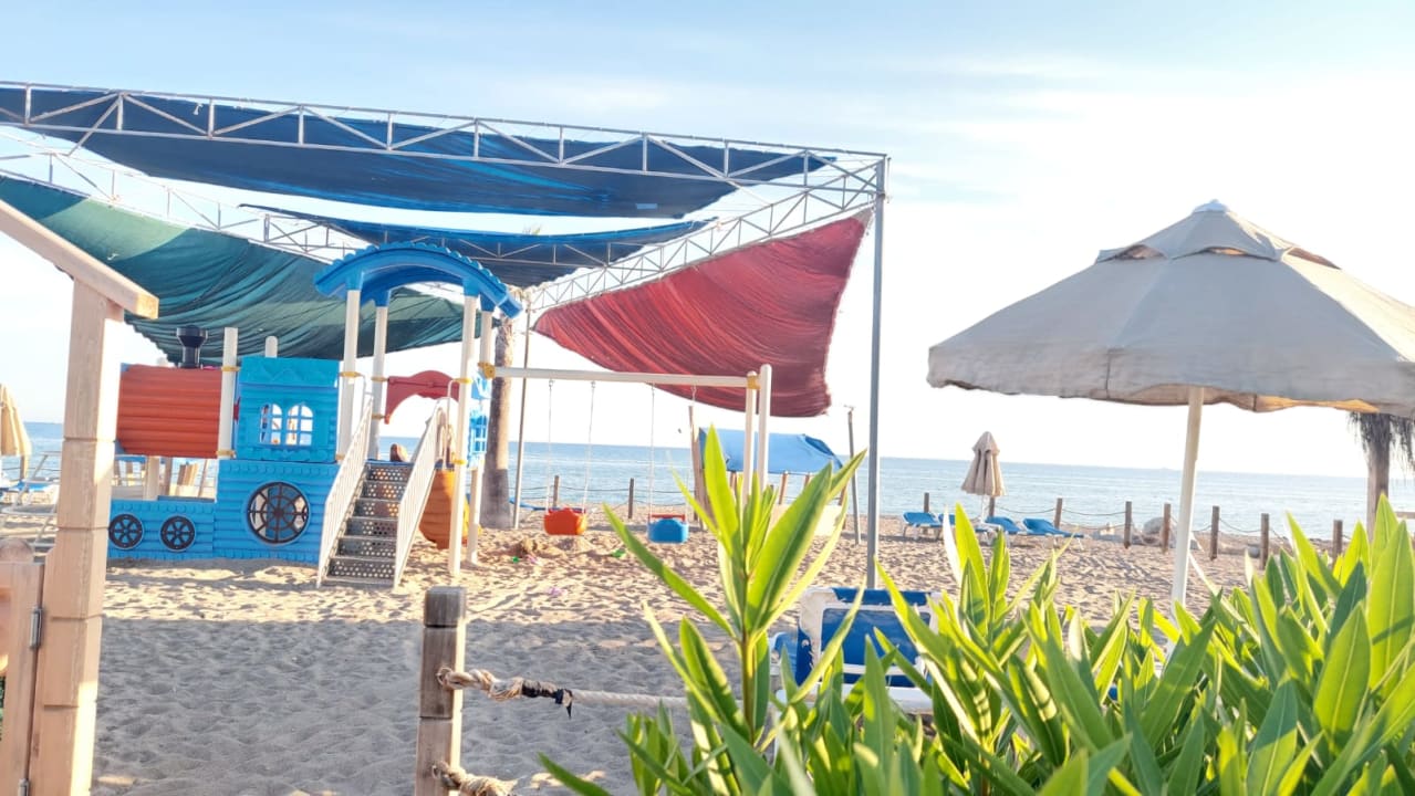 Strand Sunrise Resort Hotel