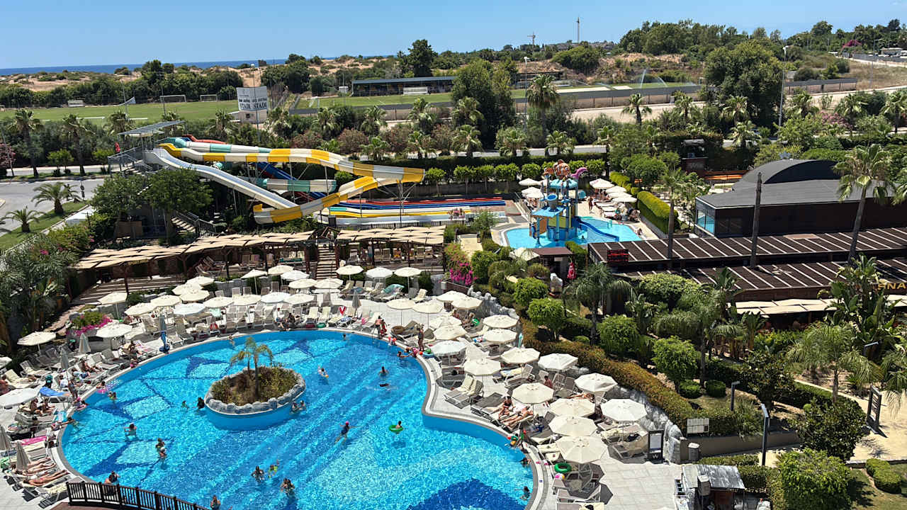 Pool Arnor de Luxe Hotel & Spa