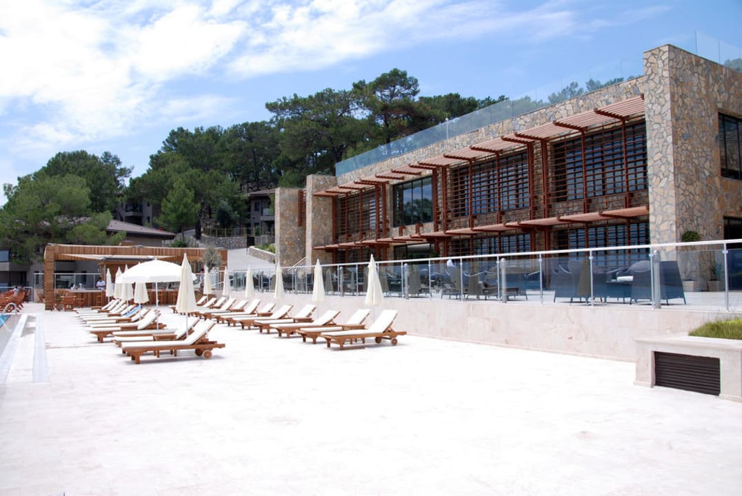 Hauptrestaurant am Aktivitätenpool TUI BLUE Seno - Adults Only