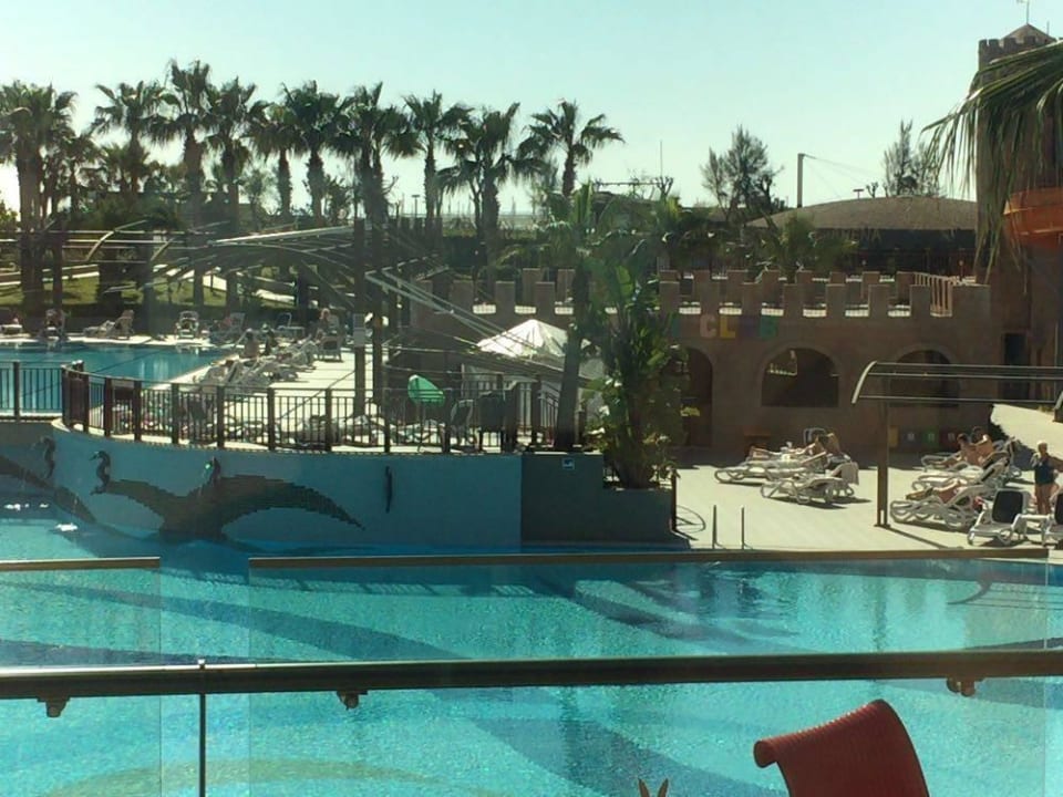 Poolansicht vom Balkon Aydinbey Kings Palace & Spa