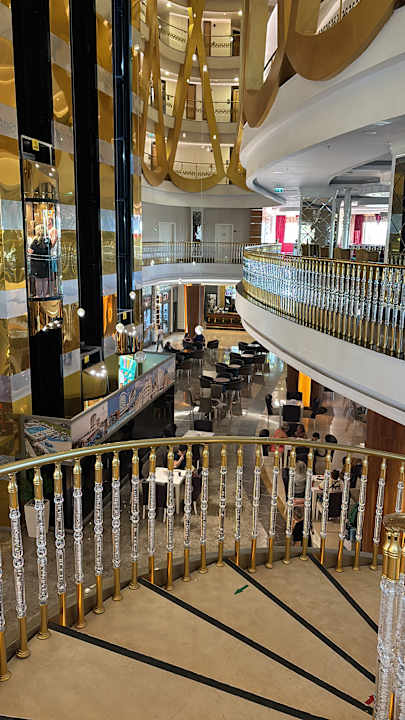 Lobby Dream World Aqua Hotel