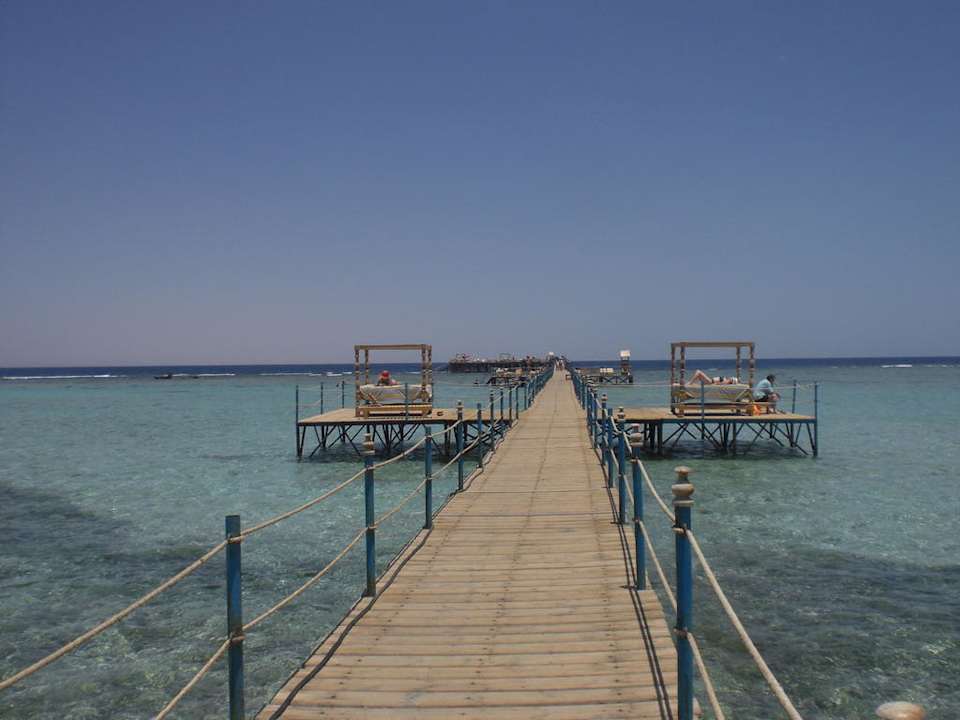 Der Hotelsteg Pickalbatros Royal Moderna Resort-Sharm El Sheikh