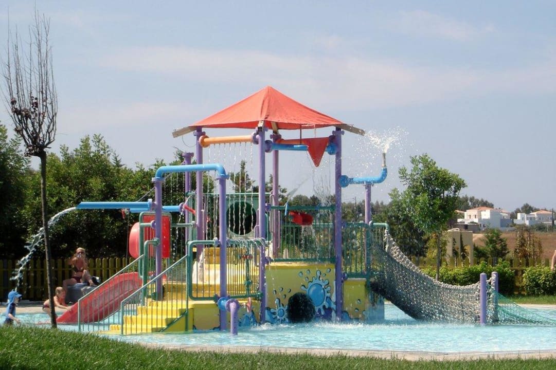 Kinderland Neptune Luxury Resort