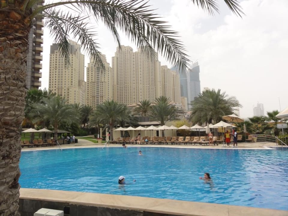 Pool Le Royal Méridien Beach Resort & Spa Dubai