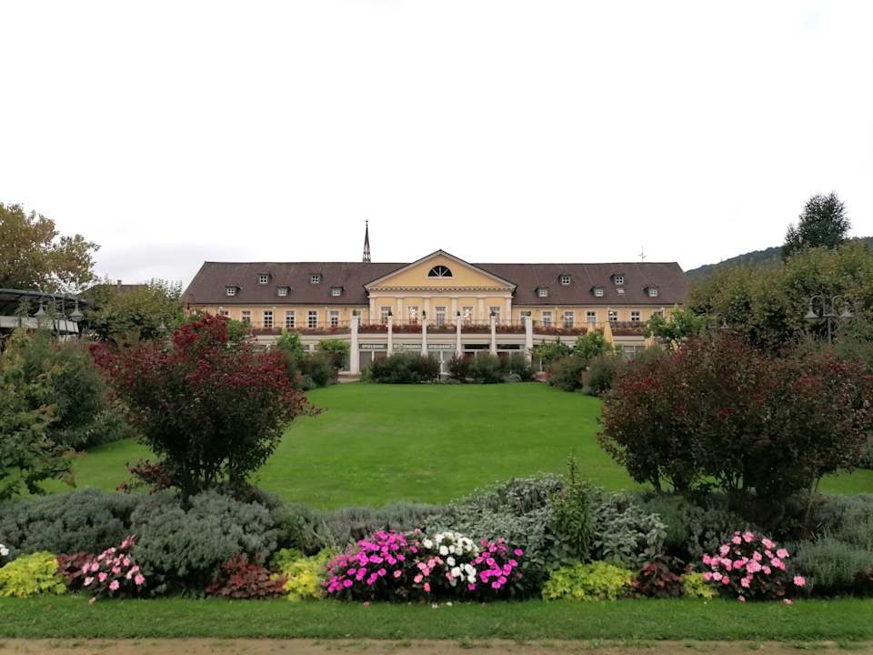 Außenansicht Kurpark-Hotel Bad Dürkheim