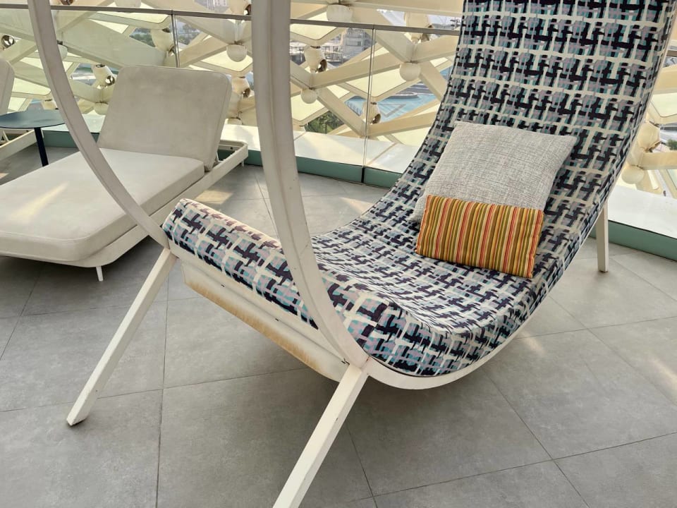 Pool W Abu Dhabi - Yas Island