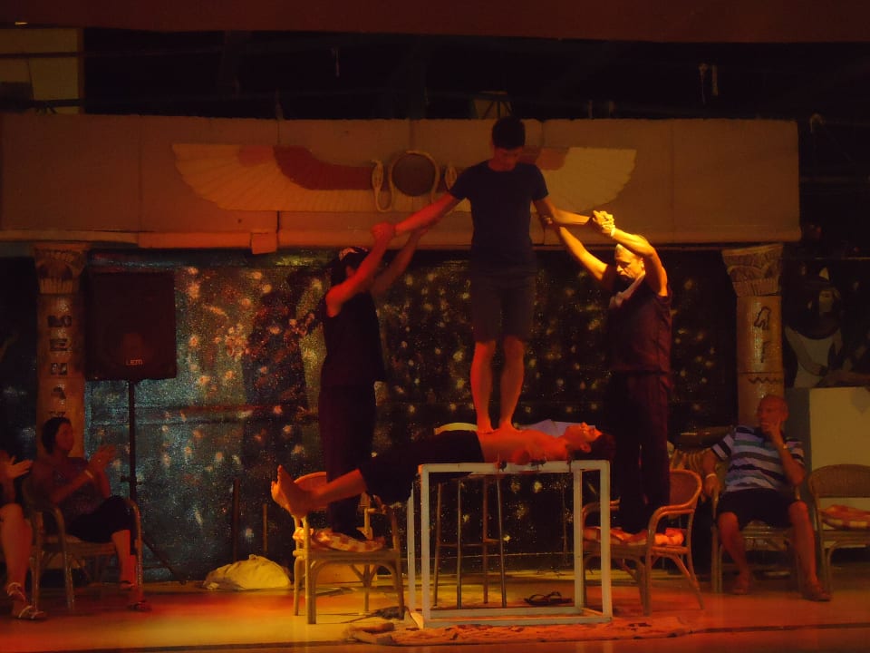 Show Menaville Safaga